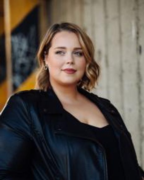 Meghan Kasanders Headshot