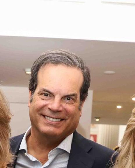 Glaise LaBriola Headshot