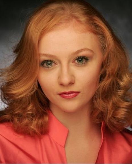 Jessica Jennings Headshot