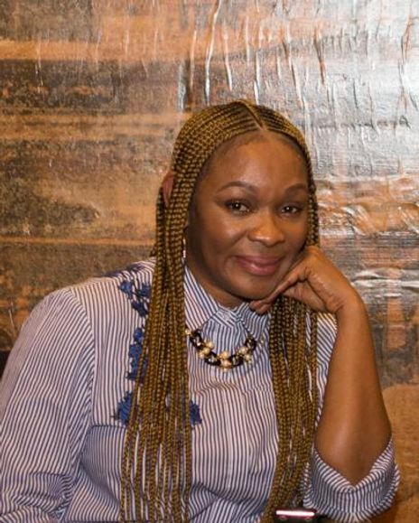 Kate Francis Headshot