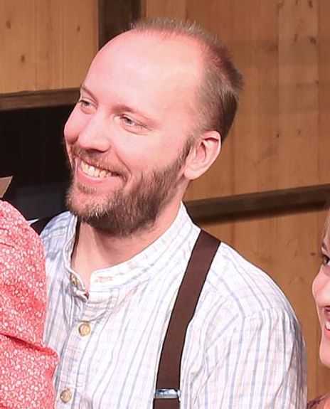 Oliver Thrun Headshot