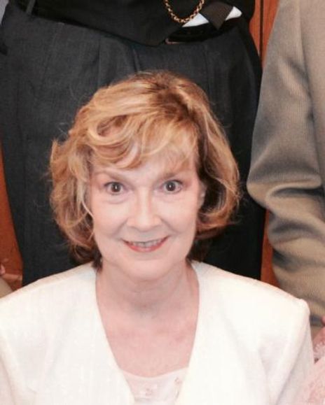 Barbi Barbara Headshot