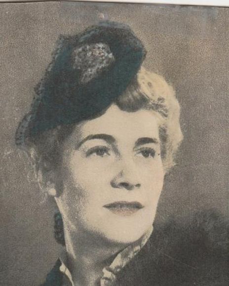 Eva Kroy Wisbar Headshot