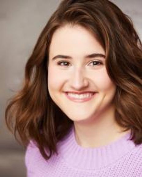 Alya Thackeray Headshot