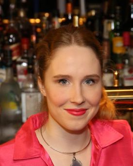 Nina Grollman Headshot