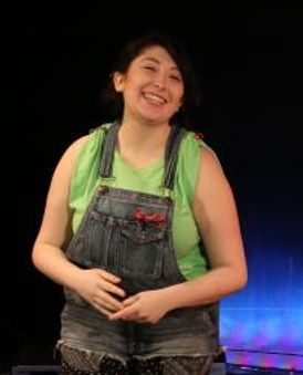 Maggie Metnick Headshot