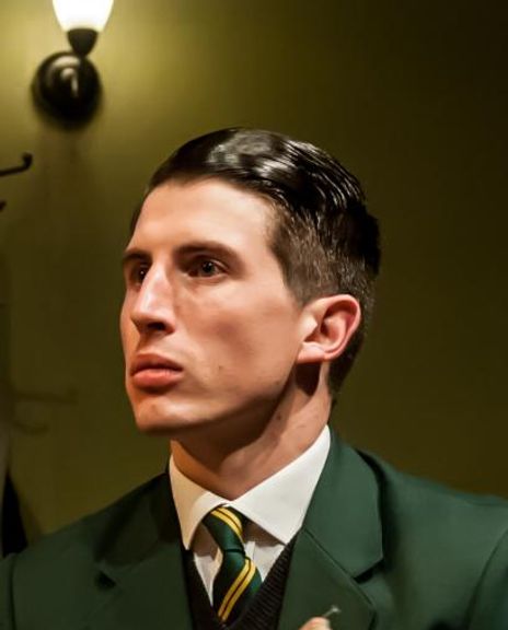 Oliver Gully Headshot