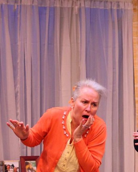 Caitlen Larsen Headshot