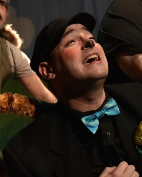 Topher Leon Headshot