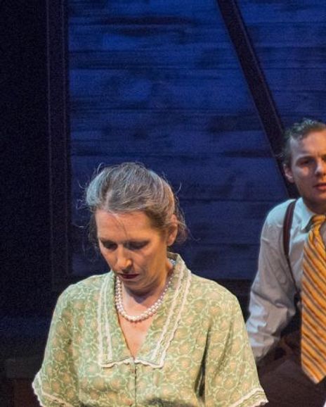 Daniel Warburton Headshot