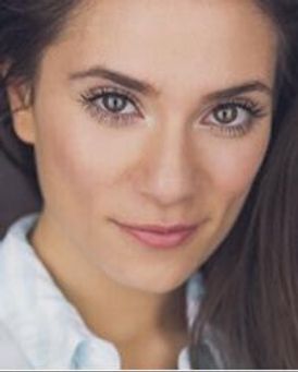 Kayla Catan Headshot