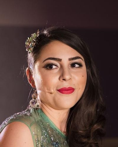 Sophie Khan Levy Headshot