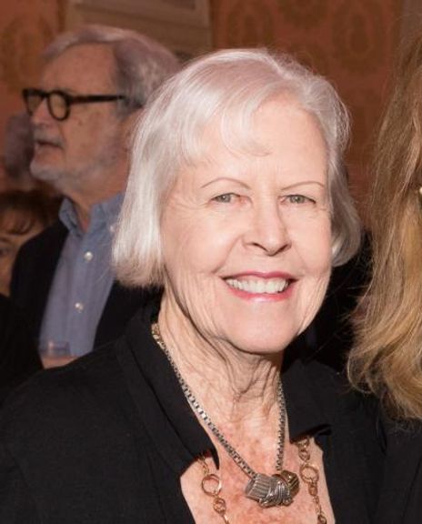 Sandra Thompson Headshot