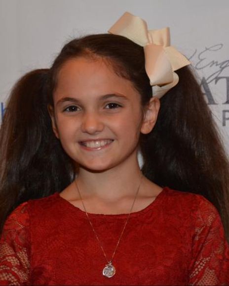 Brynne Amelia Ballan Headshot