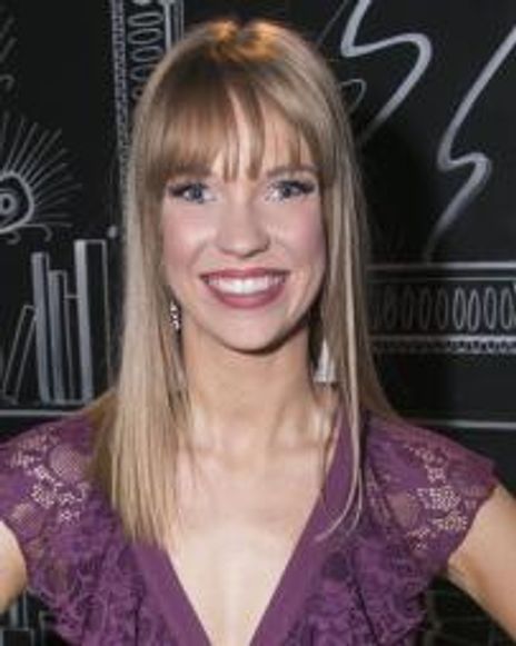 Danielle Johnson Headshot