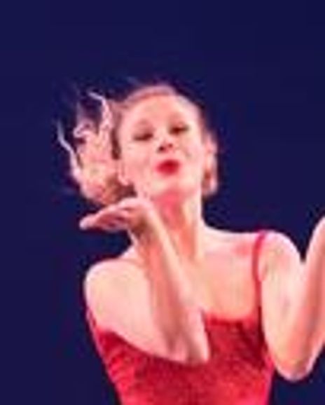 Tessa Barbour Headshot