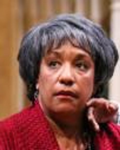 Kathryn Hunter-Williams Headshot