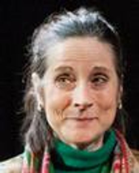 Julia Faulkner Headshot