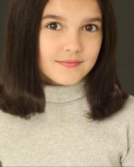 Molly K Lyons Headshot