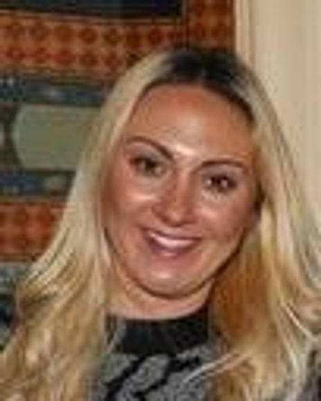 Bee L. Murphy Headshot