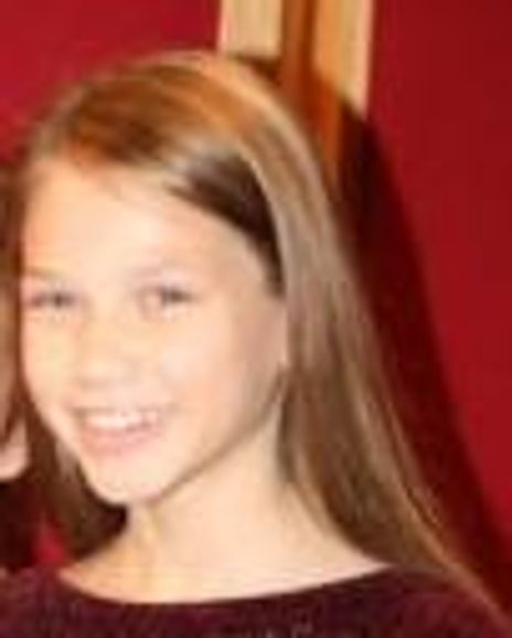 Hailey Simon Headshot