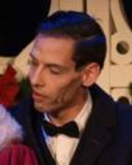 Justin Bays Headshot