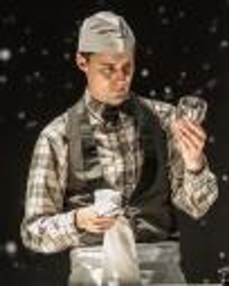 Sam Swainsbury Headshot