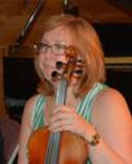 Elizabeth Nielsen Headshot