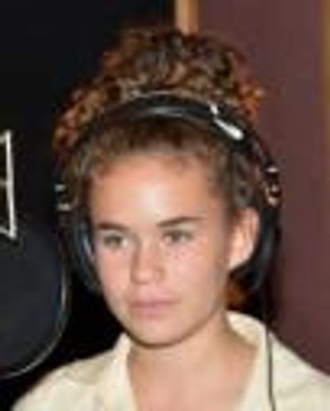 Nina Howland Headshot