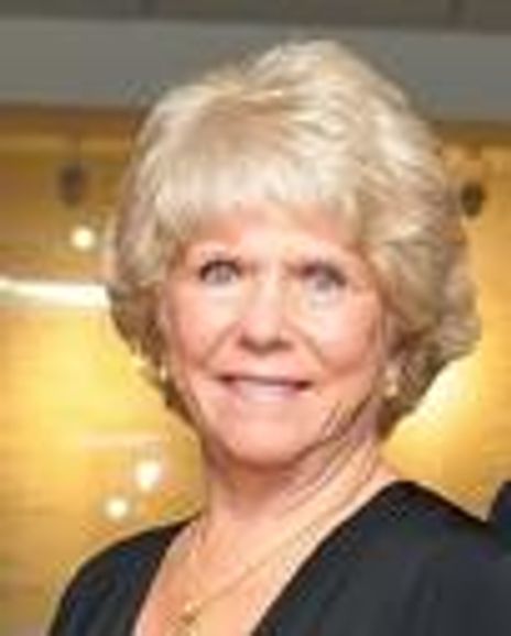 Karen Gomer Headshot