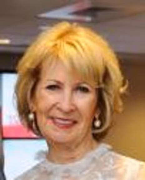 Louise Coffman Headshot