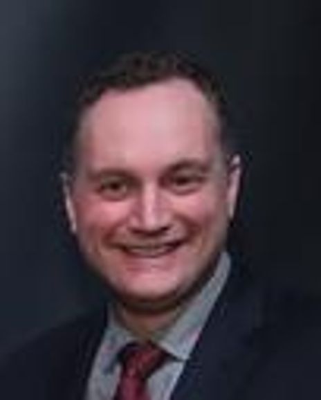 Alexander Svezia Headshot