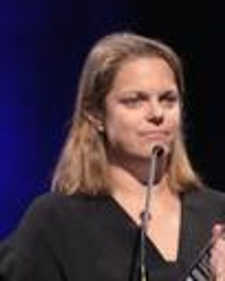 Tonia Davis Headshot