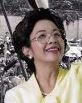 Isay Alvarez Headshot