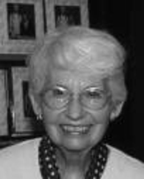 Dorothy Mengering Headshot