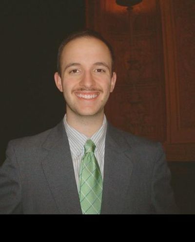 Mikhl Yashinsky Headshot