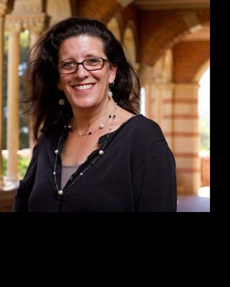 Laurel Ollstein Headshot