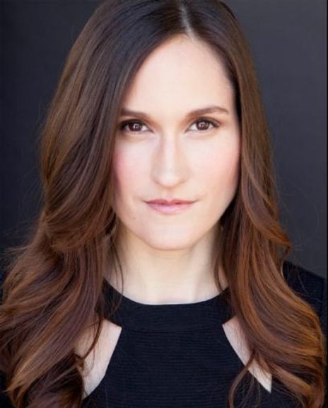 NAOMI GIBSON Headshot