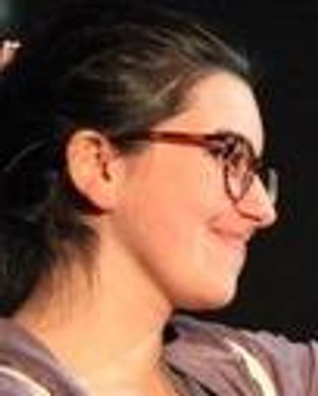 Gloria Petrelli Headshot