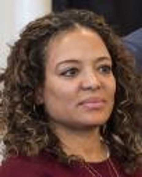 Luna Lauren VÃ©lez Headshot