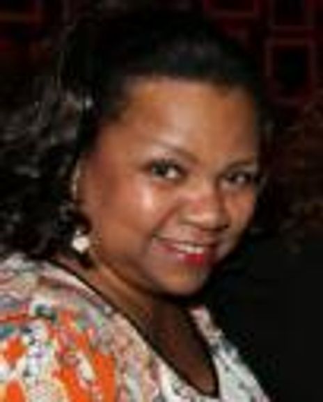 Alisha de Haas Headshot