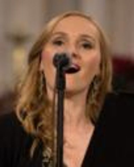 Kristi Roosmaa Headshot