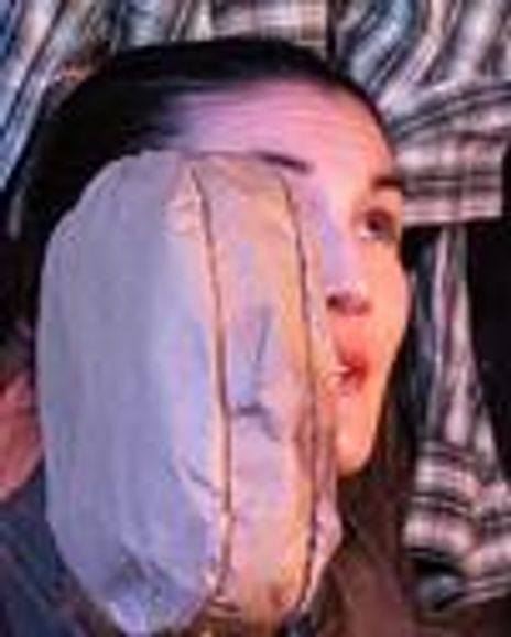 Elizabeth Chinn Molloy Headshot