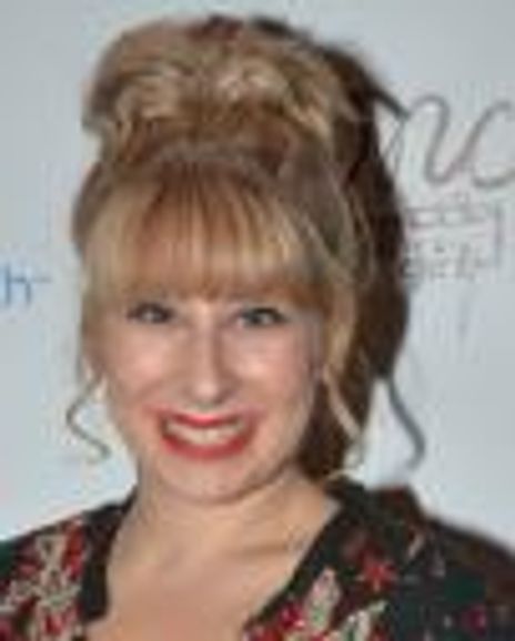 Rachel Mulcahy Headshot