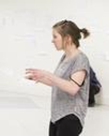 Gillian Reston Headshot