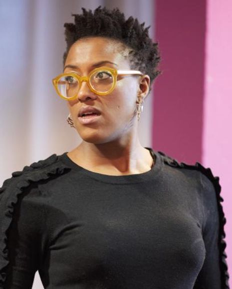 Simone Saunders Headshot