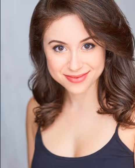 Anastasia Arnold Headshot