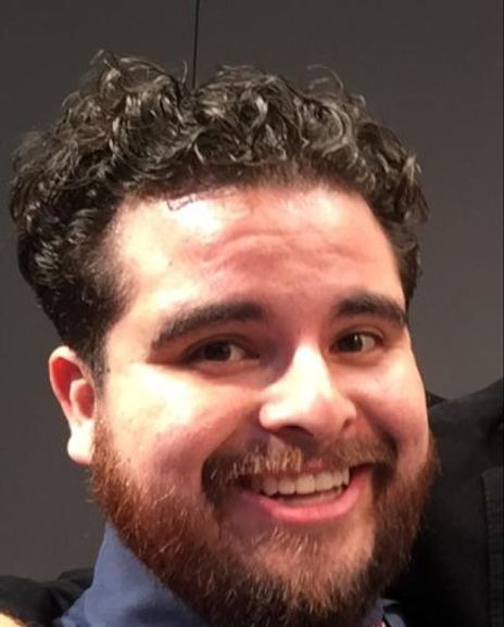 Thomas Macias Headshot