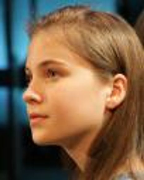 Rebeka Hoblik Headshot