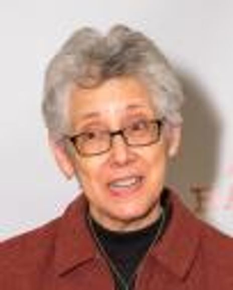 Laura Kramer Headshot